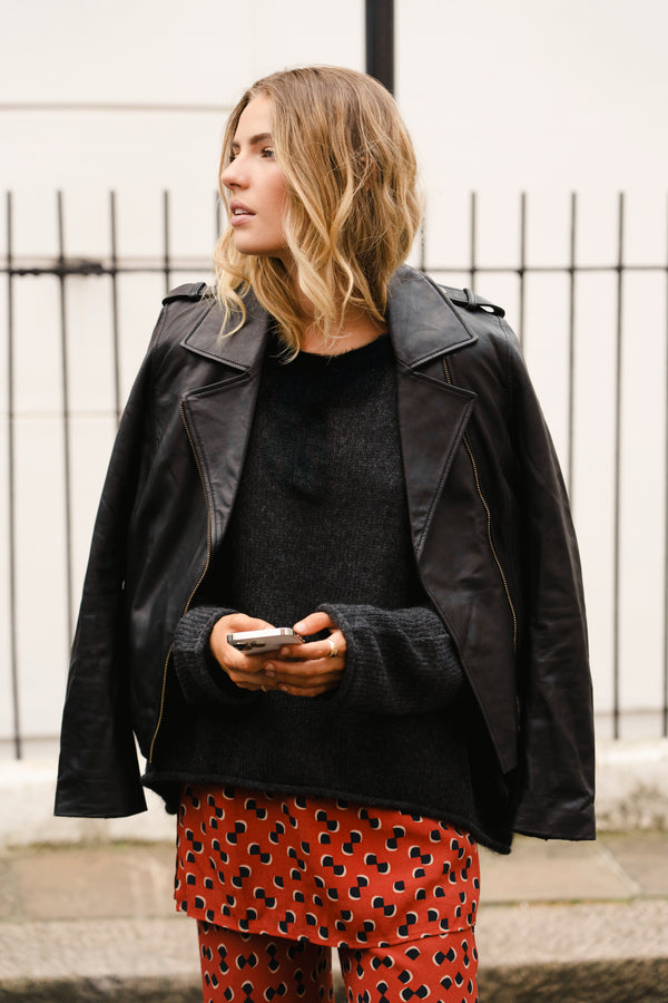Jaz Knit Jumper In Charcoal