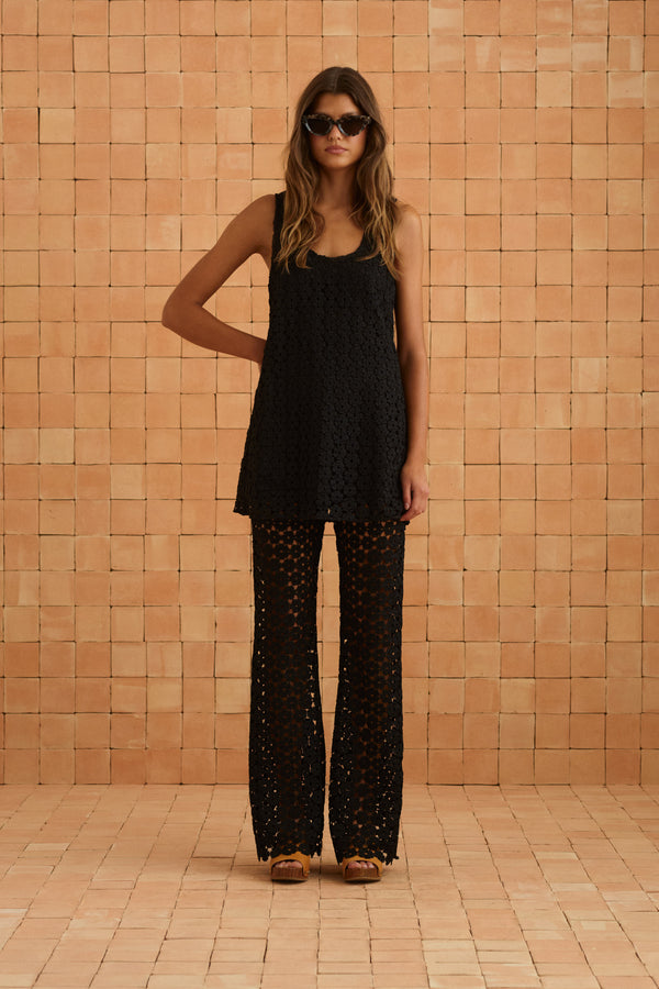 Holiday Set In Nera Flower