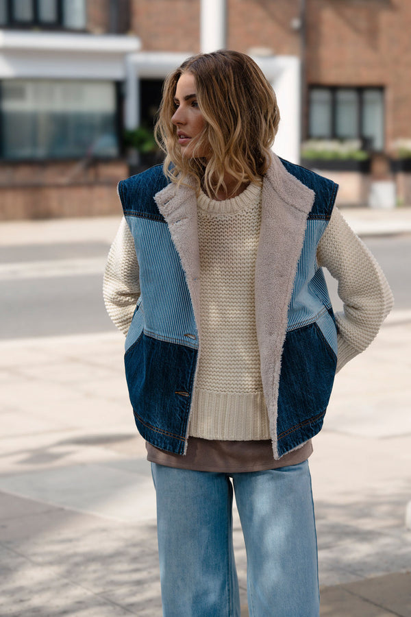 Peyton Vest In Pinstripe