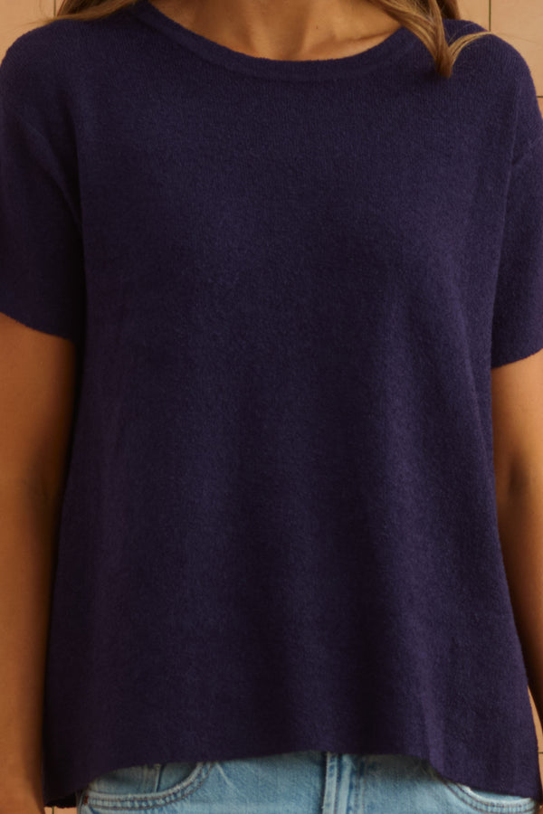 Sage Tee In Navy